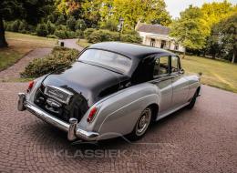Bentley S2