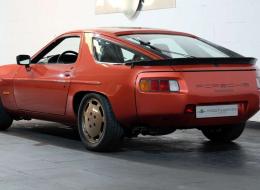 Porsche 928 S