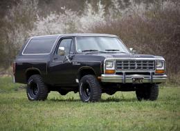 Dodge Ramcharger Royal SE Prospector