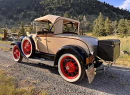 Ford A Deluxe Roadster