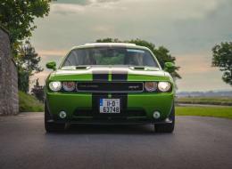 Dodge Challenger SRT8 6.4L