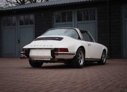 Porsche 911 2.4 Targa 
