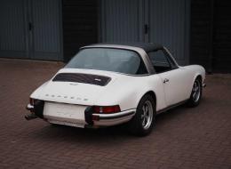Porsche 911 2.4 Targa 