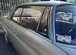 Mercedes-Benz SE 300