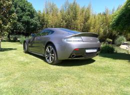 Aston Martin V12 Vantage