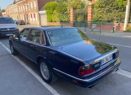 Jaguar Série - XJ  XJ300 3,2 L 6 en ligne