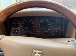 Jaguar Série - XJ  XJ300 3,2 L 6 en ligne