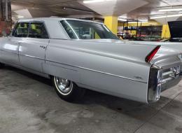 Cadillac De Ville