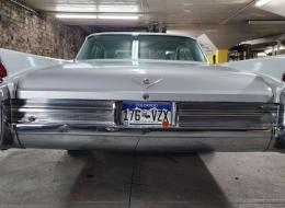 Cadillac De Ville