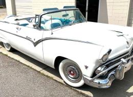 Ford Fairlane Sunliner Convertible