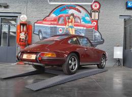Porsche 911 E