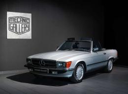 Mercedes-Benz SL 420 R107