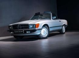 Mercedes-Benz SL 420 R107