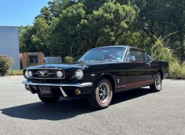 Ford Mustang GT Fastback Code A