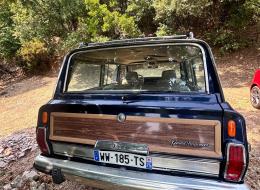 Jeep Wagoneer