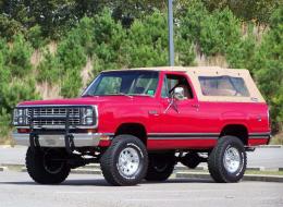 Plymouth  Trail Duster