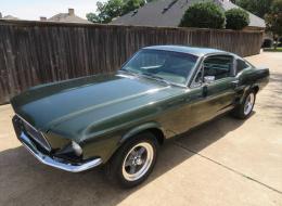 Ford Mustang fastback BULLITT
