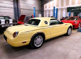 Ford Thunderbird