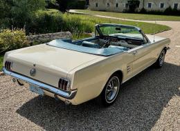 Ford Mustang V8 Cabriolet