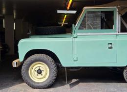 LandRover 88