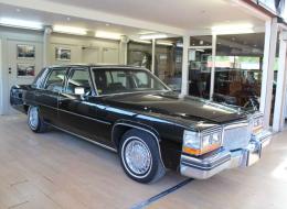 Cadillac De Ville