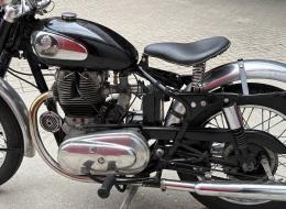 Moto Royal Enfield Indioan Apache 700