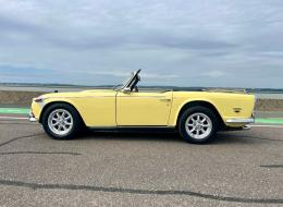 Triumph TR250