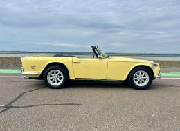 Triumph TR250