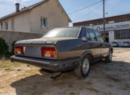 Alfa Roméo 6 2.5L Quadrifoglio Oro