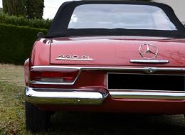 Mercedes-Benz SL 230