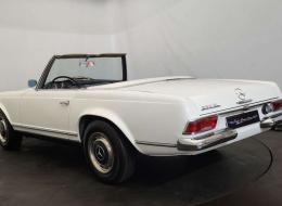Mercedes-Benz SL 230 Pagode