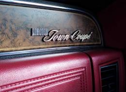 Lincoln Town coupé