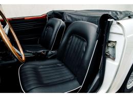 Triumph TR5