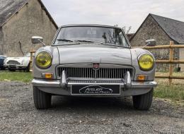 MG B GT