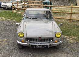 MG B GT