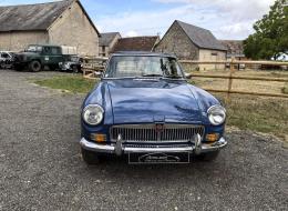 MG B GT Mk1 avec toit ouvrant