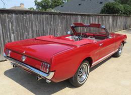 Ford Mustang V8 CABRIOLET 