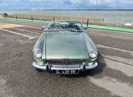MG B