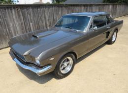Ford Mustang COUPÉ SPORT V8 