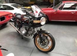 Moto Ducati 900 SS