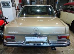 Mercedes-Benz SE 250 W108