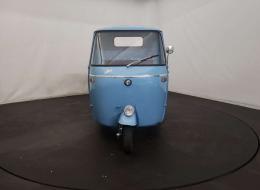 Piaggio Triporteur APE 150