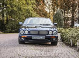 Jaguar Série - XJ XJR 4.0 V8 Supercharged