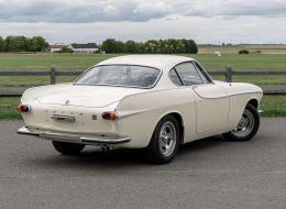 Volvo P 1800