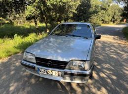 Opel Monza 3.0 