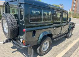 LandRover Defender 110