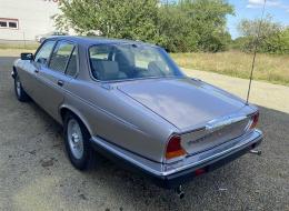 Daimler Double Six