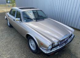 Daimler Double Six