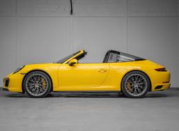 Porsche 991 .2 Targa 4 GTS *Racing yellow*