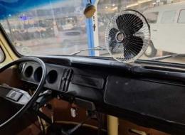 Volkswagen Combi VW T2 baywindow bus 1983